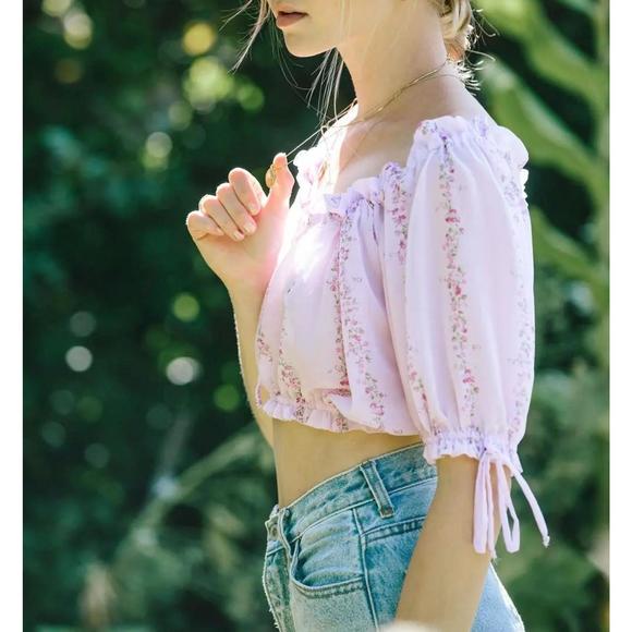 NEW MERRIT CHARLES dahlia top in purple floral - Picture 4 of 6